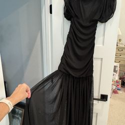 Long Formal/Semi formal Dress