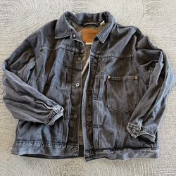 Levi’s  For Men Size XL 