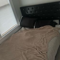 Bed Fram And Mattress 