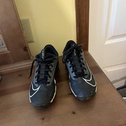 Kids Nike cleats size 3.5