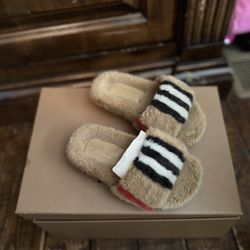 Burberry Toddler Slides