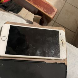 iPhone 📱 6+ For Parts