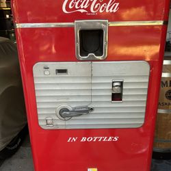 Vintage COKE Machine VMC 33 Cheap Rare 