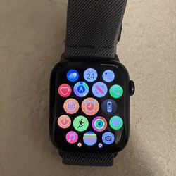 Apple Watch 45mm Aluminum 64GB GPS