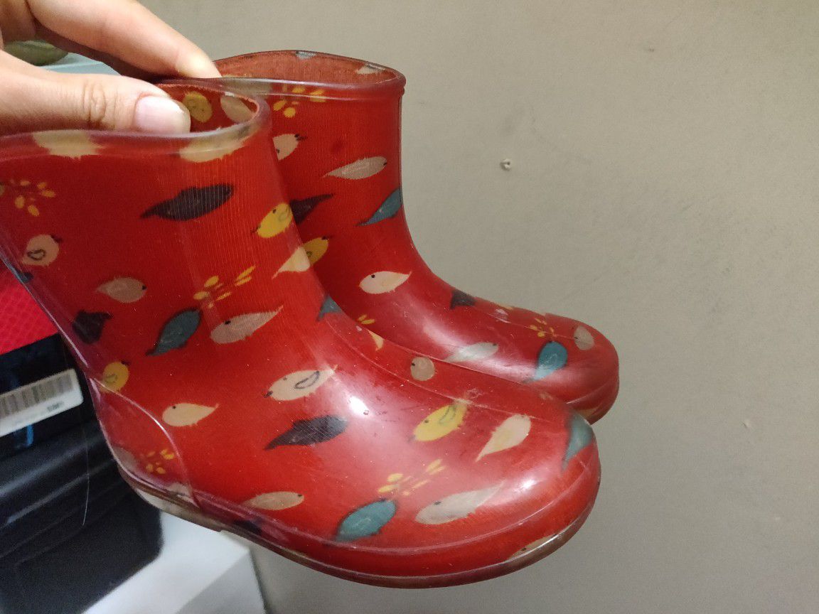 Kids Rain Boots Size 8
