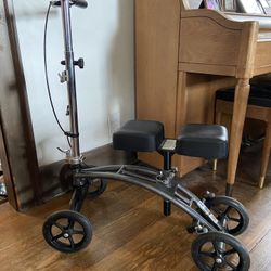 Knee Roller/Walker for Medical Use