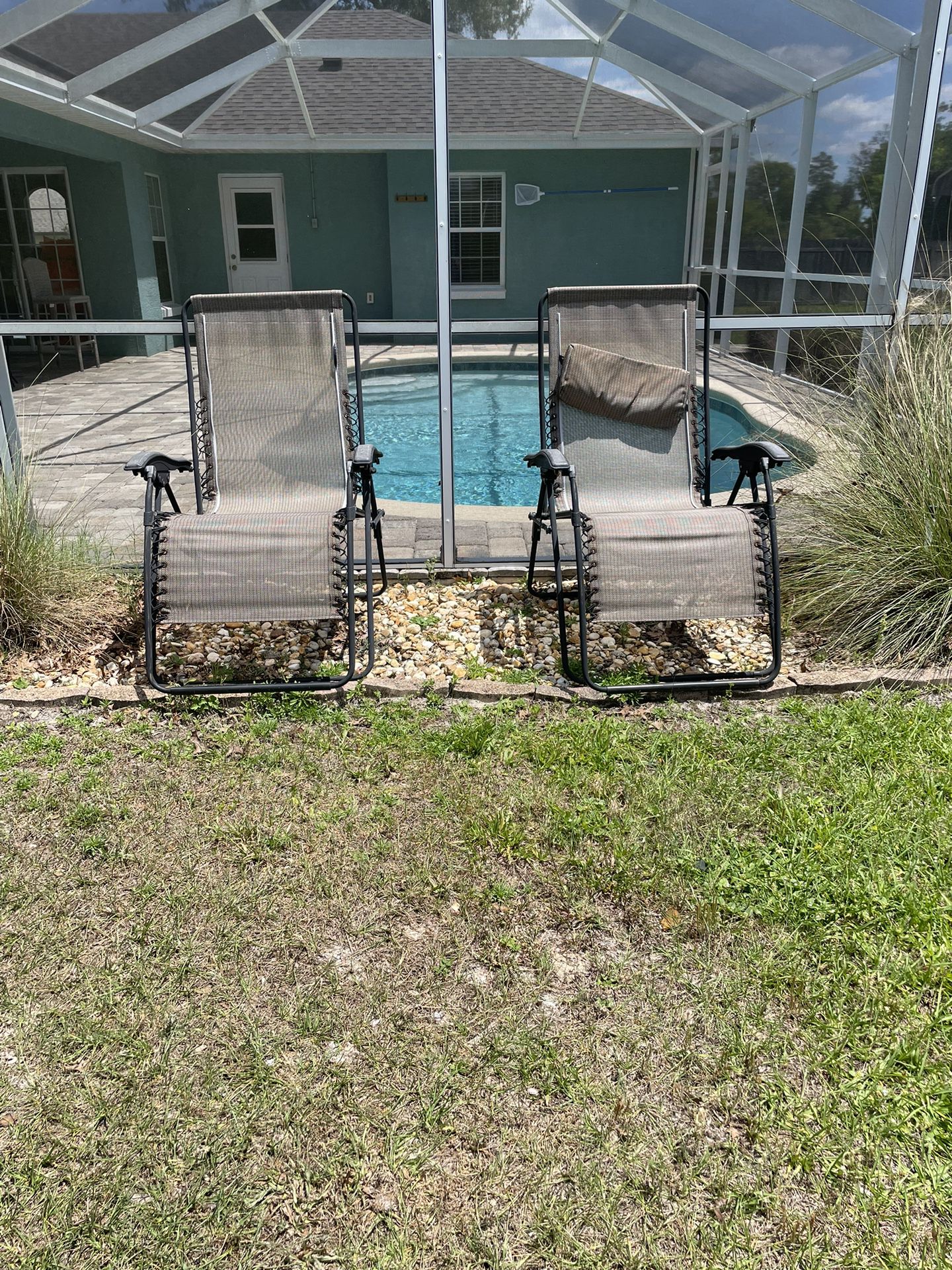 2 Lawn Chairs -Free