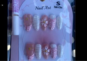 Press on nails