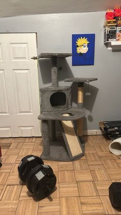 Cat tower 5 Level (has scratcher)