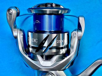 Shimano Stradic 2500 HG FM New in Box