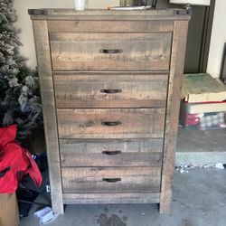 Dresser