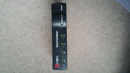 Avocent 4-Port Cybex Switchview KVM for PC