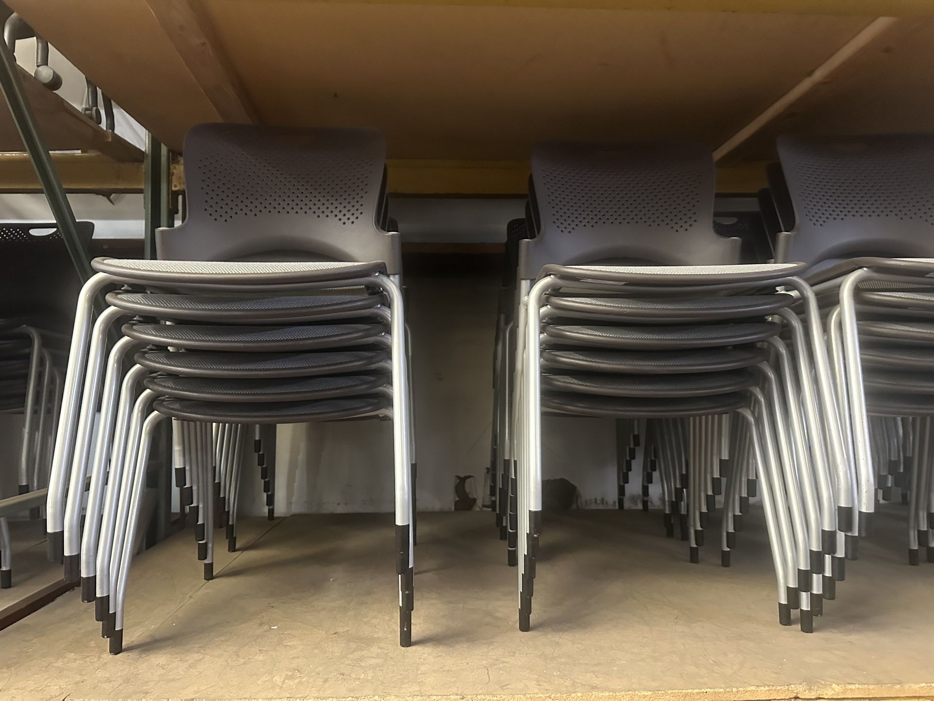 Herman Miller Caper Side Guest Lobby Waiting Room Classroom Training Room Office Chairs