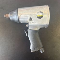 Central Pneumatic 1/2in Air Impact Wrench