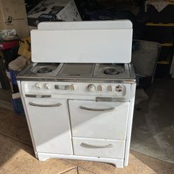Wedge wood Vintage Stove 