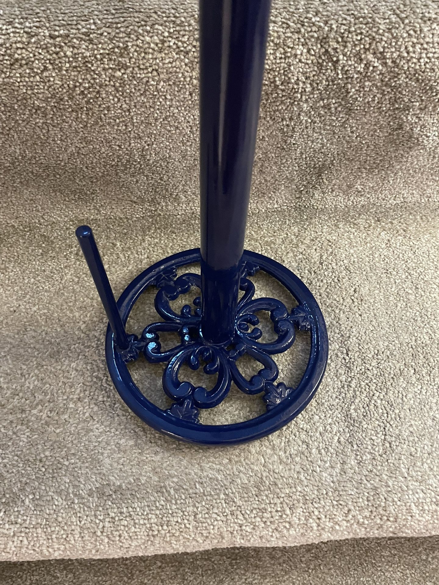 Navy Blue Cast Iron Paper Towel Holder