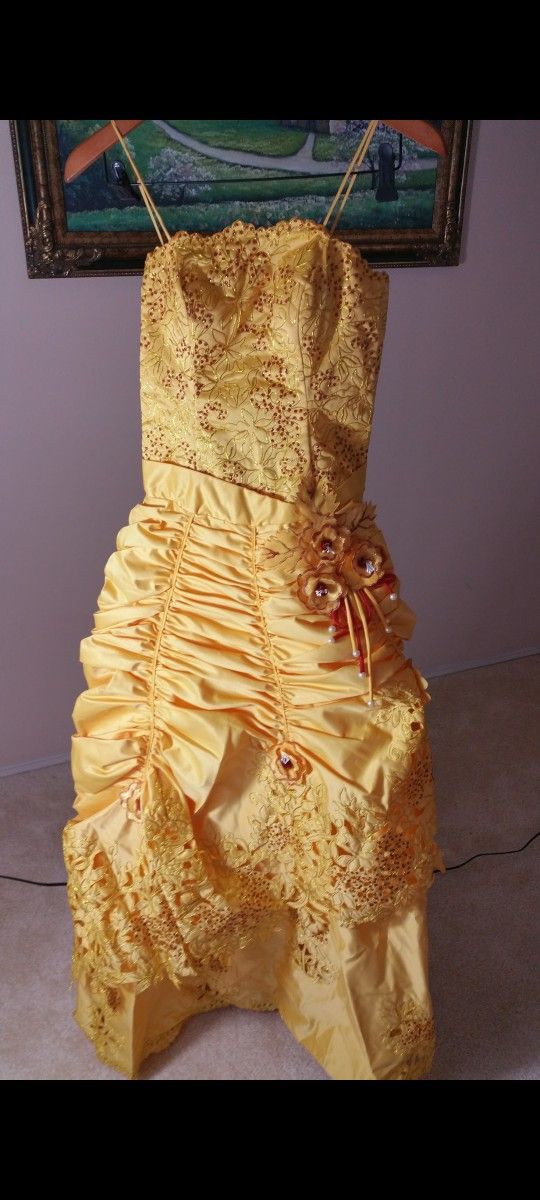 Romantic Backless Bow Tie Dress For Women, Suitable For Date, Wedding, Bridesmaid, Social Gathering
Size S.M.L   fit
Tie a rope around a wedding dress