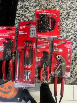 Milwaukee Tool Bundle – Pliers, Ratchet, Bit Holders