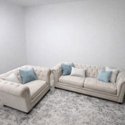 White/Cream Couch 