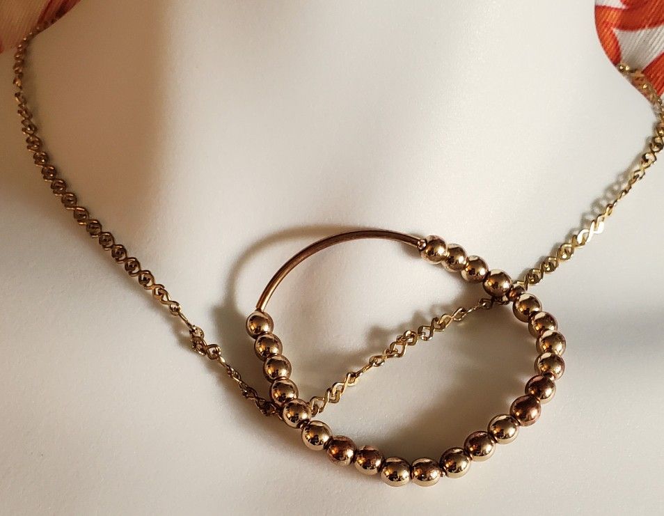 Gold Tone Popcorn Necklace And Beaded Bracelet With Bar, Stretchy.