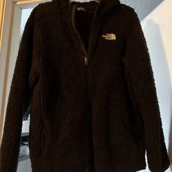 Girls North Face Fluffy Jacket