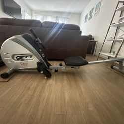 Rowing Machine Brand New Never Used
