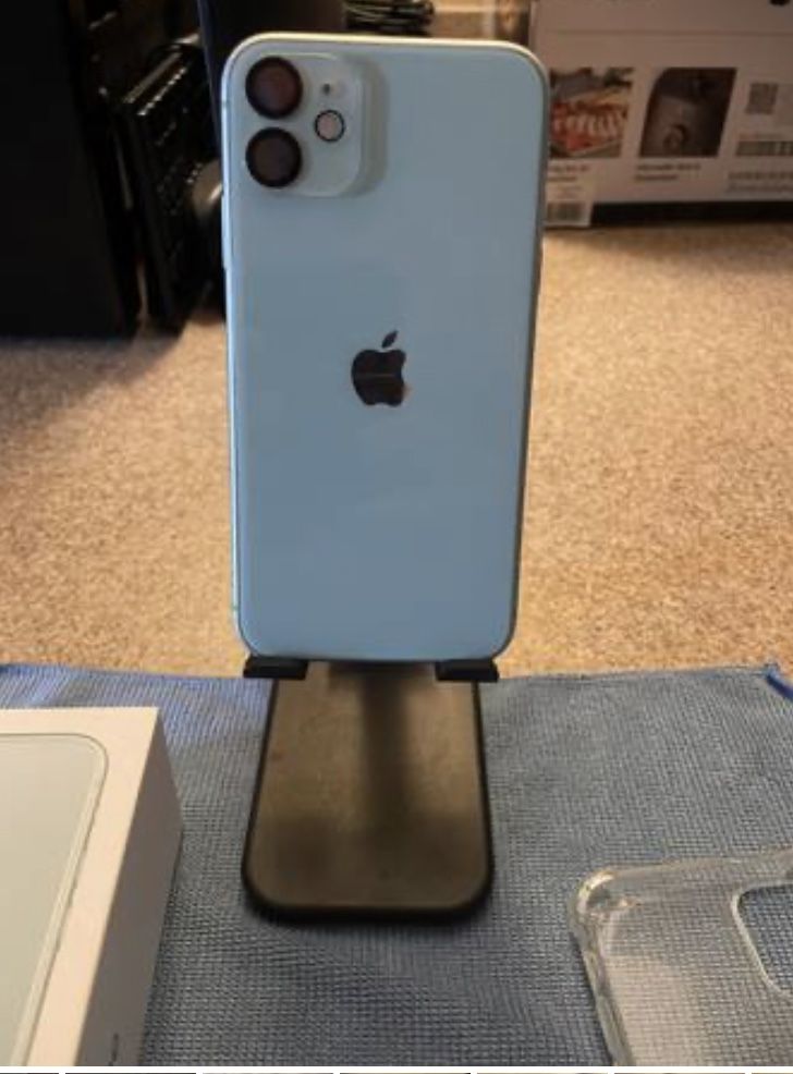 Apple iPhone 11