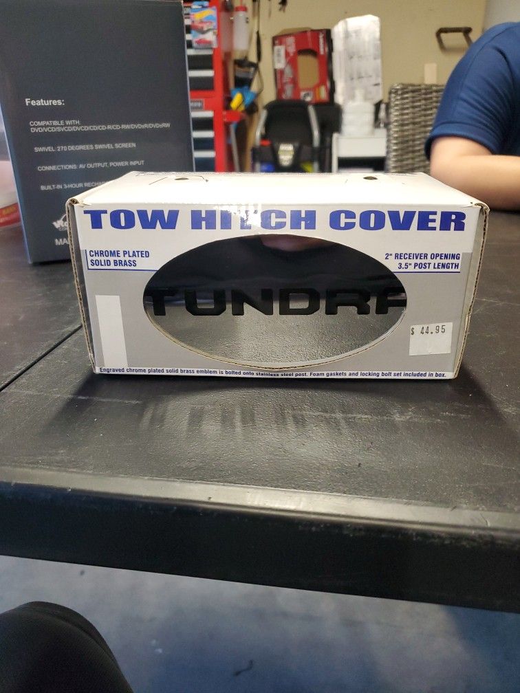 Toyota tundra tow hitch cover