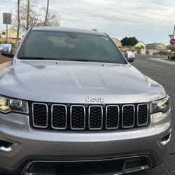 2018  Jeep Grand Cherokee. Restore Salvage 60004 Mil Millas Originales. 