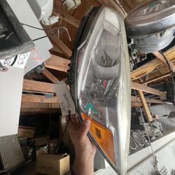 2013 Ford Escape LH Head Light ‼️