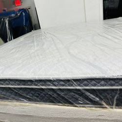 King Therapedic Pillowtop Mattress And Box Spring 