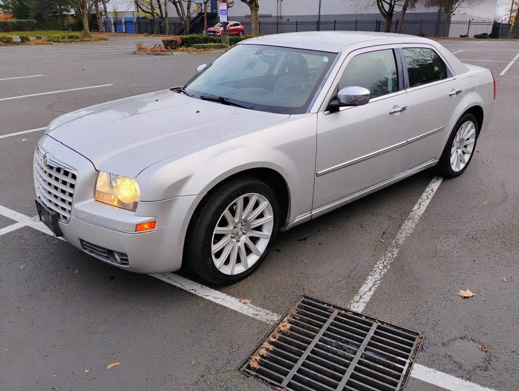 2010 Chrysler 300