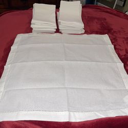 24 White Cloth Napkins 18 X 18"