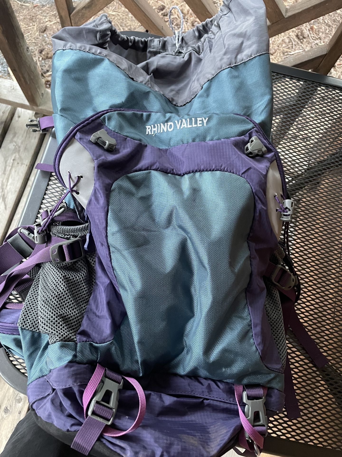 Rhino Valley Hiking Backpack