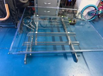 Center table / coffee table