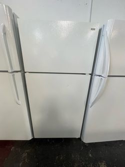 Refrigerator Kenmore 30”