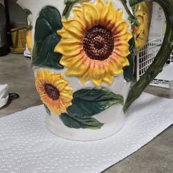 OBO Kamenstein sunflower ceramic pitcher