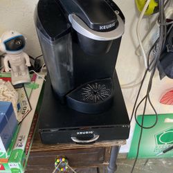 Keurig Coffee Maker W Button Coffee Pot Tray 
