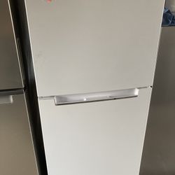 Magic Chef Fridge 