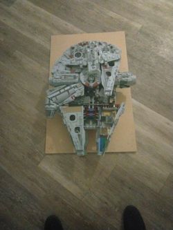 87 percent built millinium falcon 75192