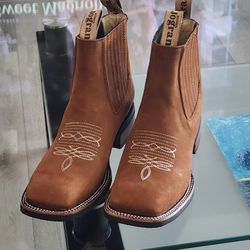 Boots - Botas