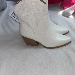 White Boots 