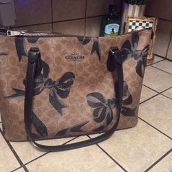 Coach purse