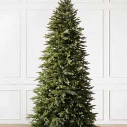Balsam Hill Silverado Slim 7ft unlit