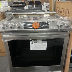 SLIDE IN STAINLESS STEEL GAS SAMSUNG STOVE