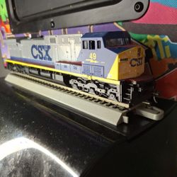 CSX AC4400 DCC Locamotive