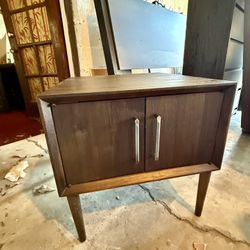Ashley Furniture Kisper End Table