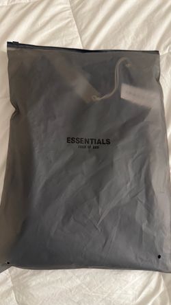 ESSENTIALS SWEAT SHORTS