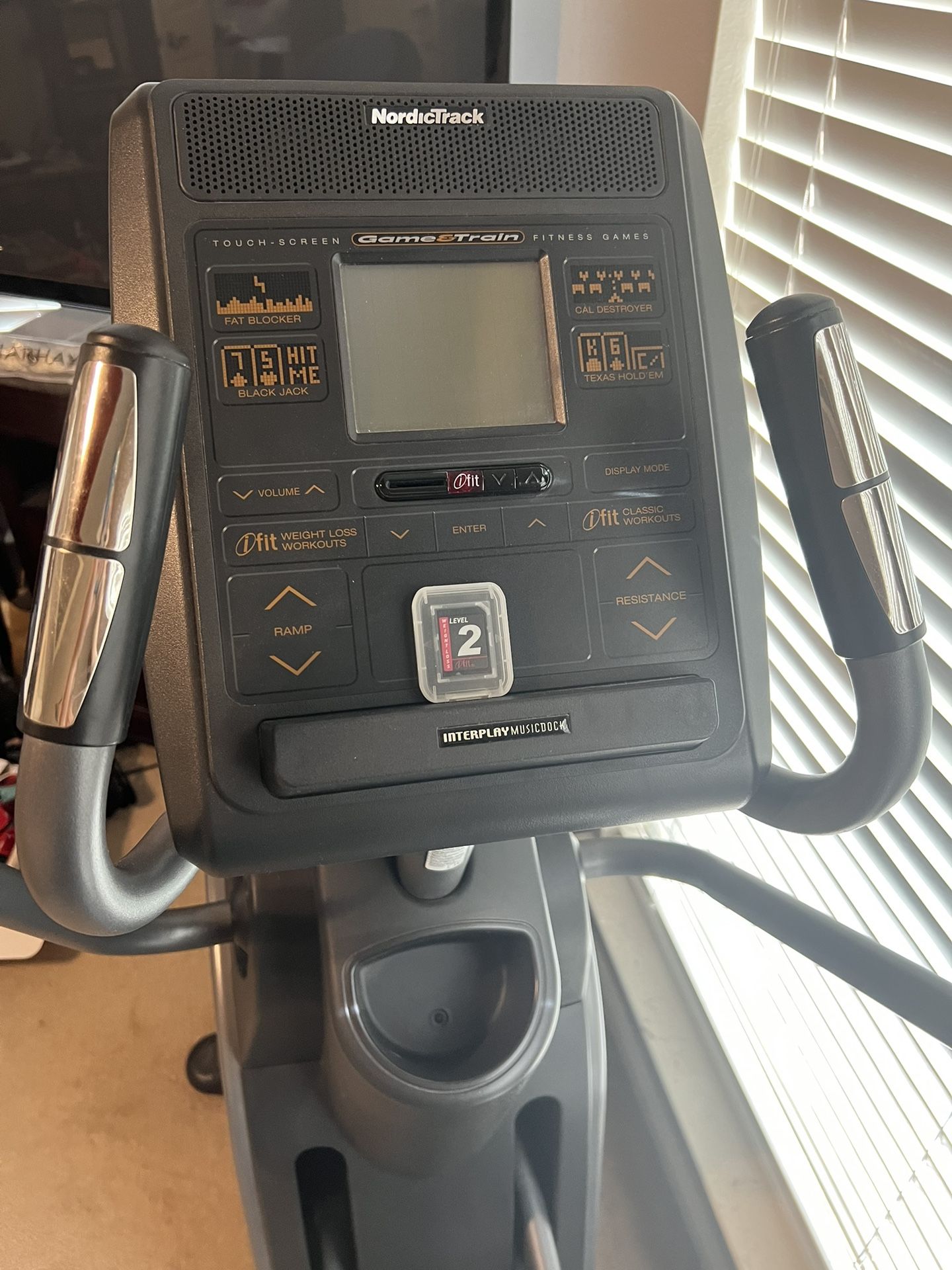NordicTrack ASR 1000 Elliptical for Sale in San Antonio, TX OfferUp
