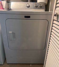MAYTAG Dryer